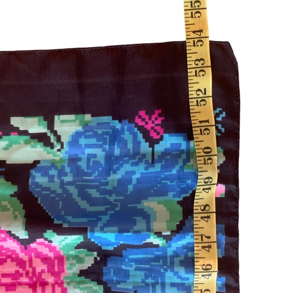 Vintage Oblong, Pixelated, Floral Scarf - Picture 5 of 8